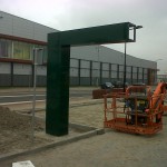 Subway drive thru paal tijdens montage