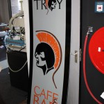 Reclamebord met belettering