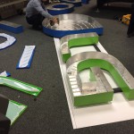 Doosletters tijdens productie LG Sonic Zoetermeer